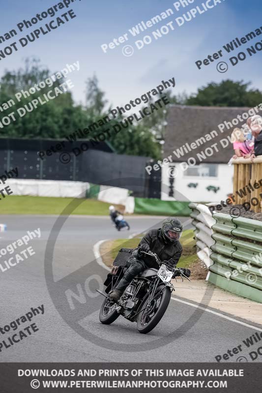 Vintage motorcycle club;eventdigitalimages;mallory park;mallory park trackday photographs;no limits trackdays;peter wileman photography;trackday digital images;trackday photos;vmcc festival 1000 bikes photographs